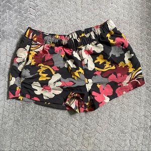 Women’s Patagonia Baggies shorts - size Medium